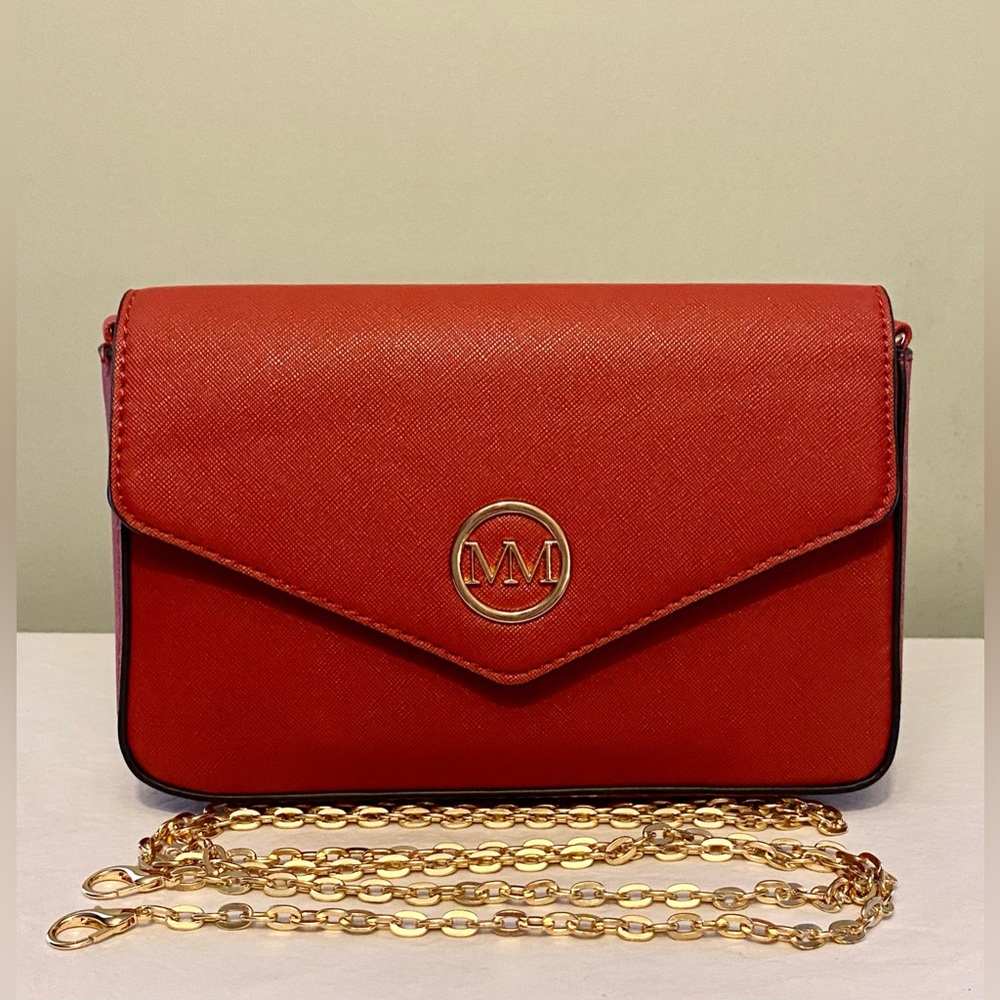 🌹🍃New Marilyn Monroe Red Leather Gold Chain Shoulder Purse / Clutch🍃🌹
